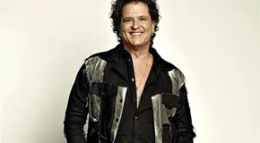 CARLOS VIVES DEFIENDE A LOS INMIGRANTES EN EE.UU.