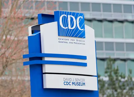 CDC frenan publicaci&oacute;n de investigaci&oacute;n sobre vacuna COVID