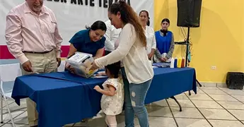 Comienza taller de terapia y arte