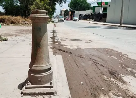 Faltan luminarias en la calle 16 de Septiembre
