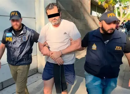 Capturan en Argentina a Fernando Far&iacute;as, l&iacute;der de red de huachicol fiscal