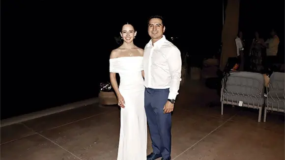 FESTEJAN POR SUS  ESPONSALES