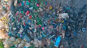 Hallan desechos hospitalarios en red de drenaje