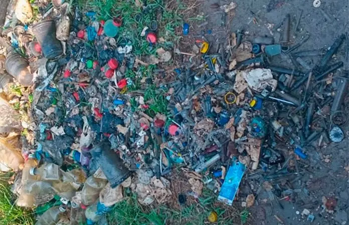 Hallan desechos hospitalarios en red de drenaje