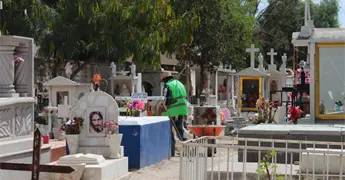 Esperan 4 mil visitantes en panteones de Soledad por D&iacute;a de las Madres