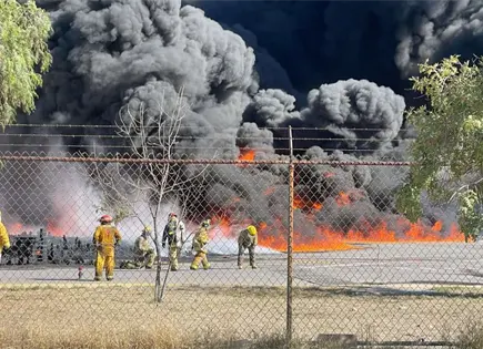 Video | Incendio en Vidriera del Potos&iacute; moviliza a corporaciones