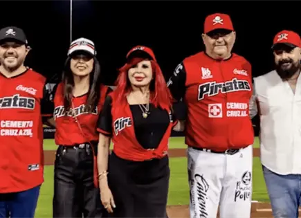 Abuchean a Layda Sansores en estadio de Campeche