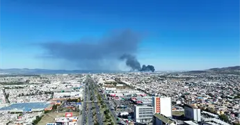 Autoridades reportan control de incendio en Vidriera del Potos&iacute;