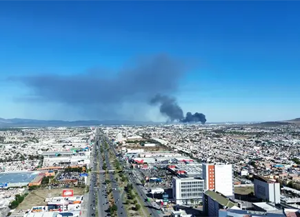 Autoridades reportan control de incendio en Vidriera del Potos&iacute;