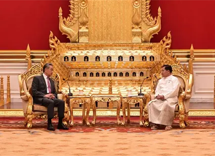 China visita a l&iacute;der militar de Myanmar en Naipyid&oacute;