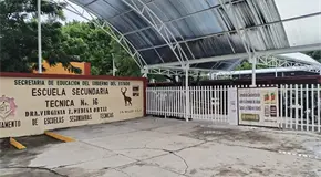 Denuncian hechos de violencia en exterior de ETI 16