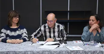 Elimina Ayuntamiento requisitos para refrendo de licencias