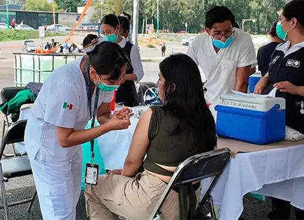 Salud extiende Semana Nacional de Vacunaci&oacute;n hasta mayo