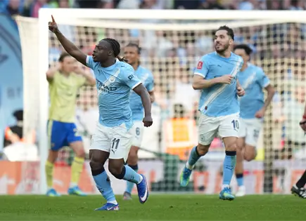 Manchester City avanza a final Copa FA tras remontada en Wembley