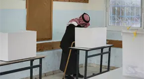 Autoridades palestinas califican de &eacute;xito elecciones locales en Gaza y Cisjordania