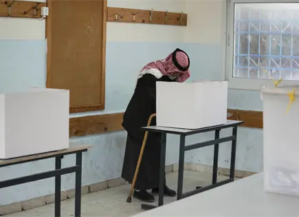 Autoridades palestinas califican de &eacute;xito elecciones locales en Gaza y Cisjordania