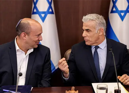 Dos ex primeros ministros israel&iacute;es unen fuerzas contra Netanyahu