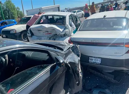 Fuertes da&ntilde;os materiales, saldo de una carambola