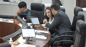 Justifica morenista descuidar la chamba