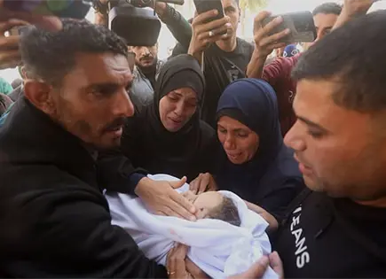 Sepultan a v&iacute;ctimas de ataques en Gaza