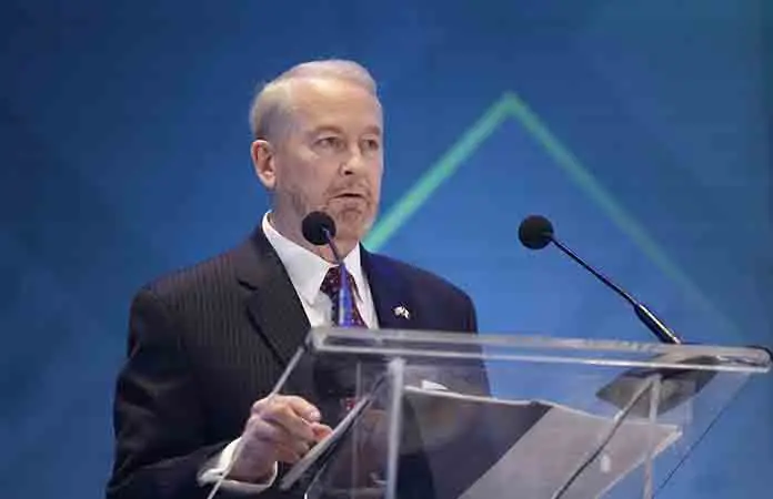 EU apunta a pol&iacute;ticos mexicanos