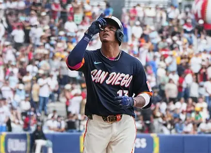 Padres y Dbacks dividen triunfos