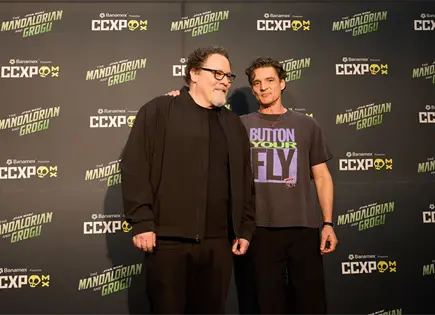 Pedro Pascal emociona en CCXP M&eacute;xico con Star Wars Mandalorian