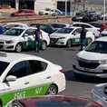 Fotos | Taxistas colapsan zona poniente de la capital