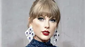 TAYLOR SWIFT SOLICITA REGISTRO DE SU VOZ E IMAGEN