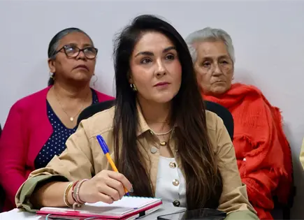 Abren "Abuelitos Digitales" en SLP: ense&ntilde;ar&aacute;n banca, apps y seguridad