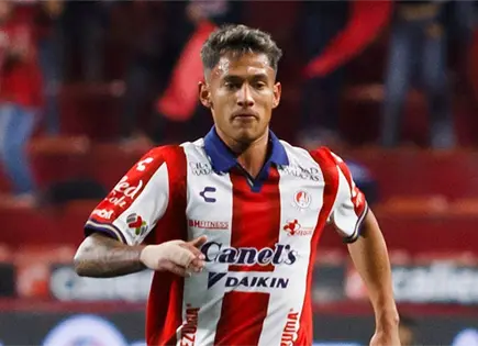 Eduardo &Aacute;guila en la lista del Tri