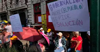 Electricistas llevan protesta al Congreso