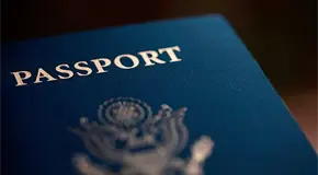 Emitir&aacute;n pasaportes con foto de Trump