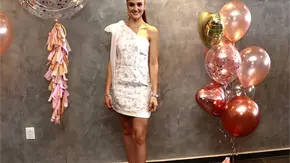 FELIZ POR SUS PR&Oacute;XIMOS ESPONSALES