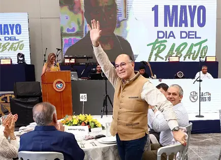 Galindo se arropa con la CTM en D&iacute;a del Trabajo