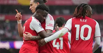 Arsenal gana y abre ventaja de 6 puntos