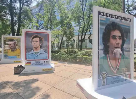 Panini inaugura exposici&oacute;n de estampas monumentales en CDMX