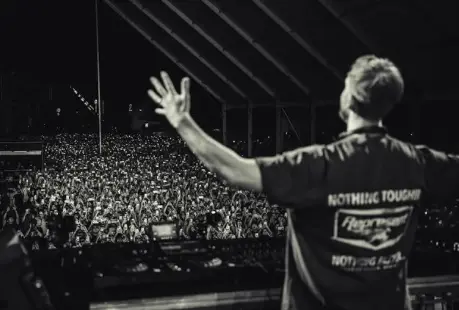 Calvin Harris prende Puebla entre caos y euforia