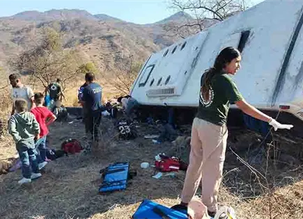 Identifican a v&iacute;ctimas de volcadura en Nayarit