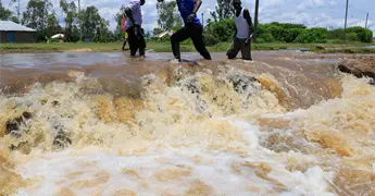 Inundaciones en Kenia dejan 18 muertos y miles afectados