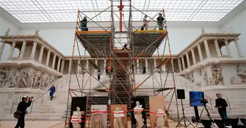 Museo de P&eacute;rgamo en Berl&iacute;n anuncia reapertura para 2027