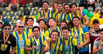 &Aacute;guilas UASLP hacen historia
