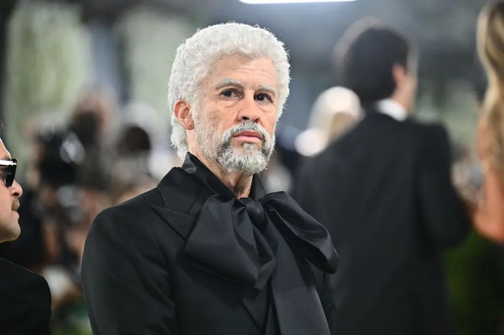 Bad Bunny sorprende con look envejecido en Met Gala 2026