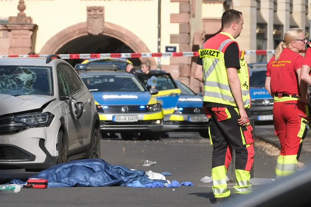 Conductor arrolla peatones en Leipzig: dos muertos y varios heridos