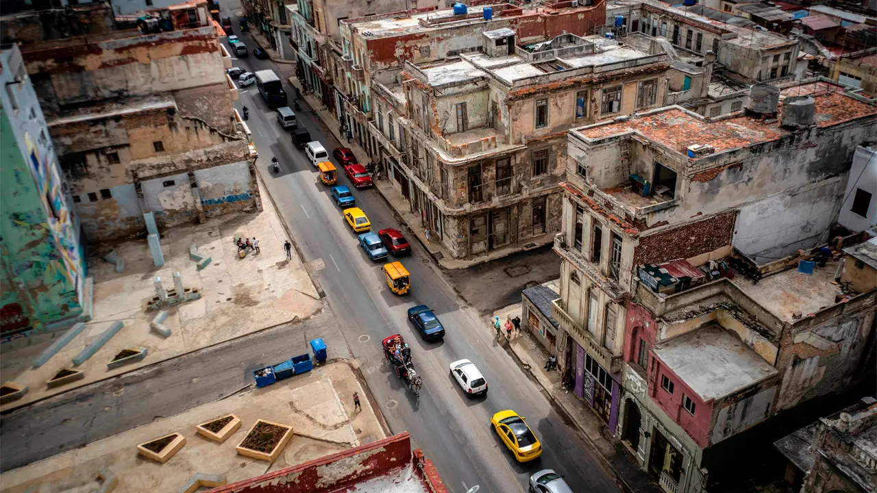 Cuba presenta primeras viviendas modulares hechas con contenedores en La Habana
