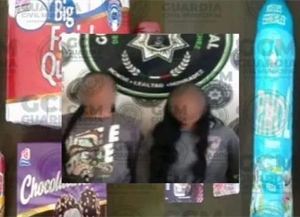 Detienen a dos mujeres por presunto robo en Soledad