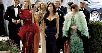LA MET GALA INICIA CON DESFILE DE CELEBRIDADES