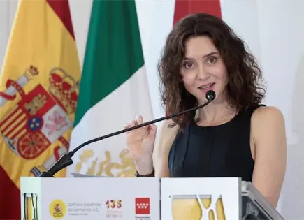 Morenistas se lanzan contra D&iacute;az Ayuso por escribir M&eacute;jico