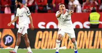 Sale el Sevilla de la zona de descenso con triunfo