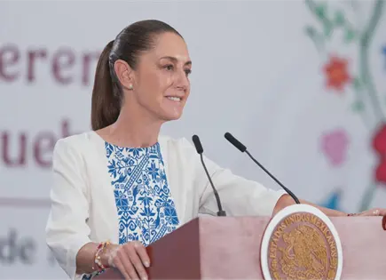 Si piensan que la Presidenta se arrodilla, est&aacute;n destinados a la derrota: Sheinbaum